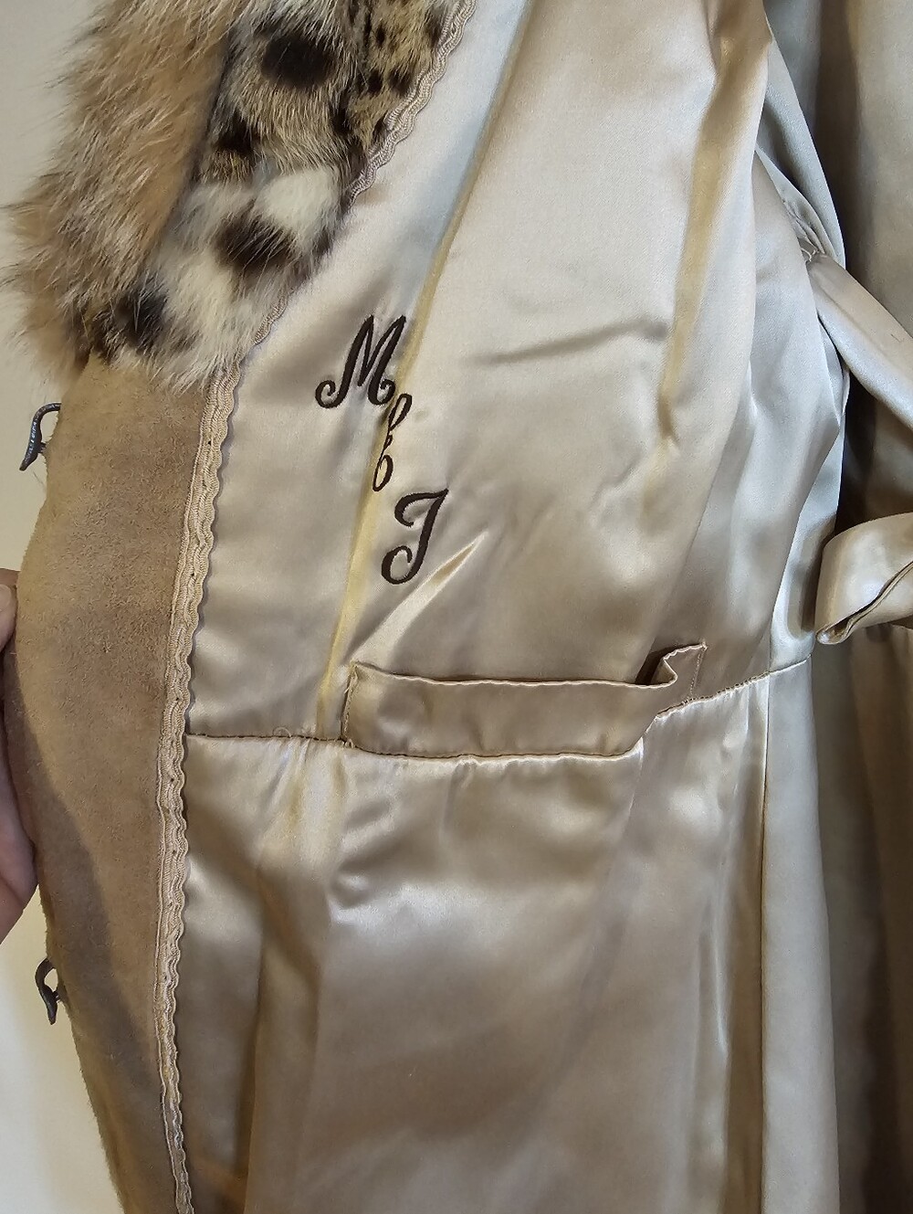 Vintage Robinson's Genuine Wild Fur & Fox Collar Coat | M.J. Monogram Mcm - Picture 8 of 15